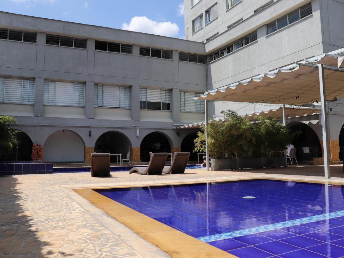 Hotel Don Gregorio Cartago Exterior foto